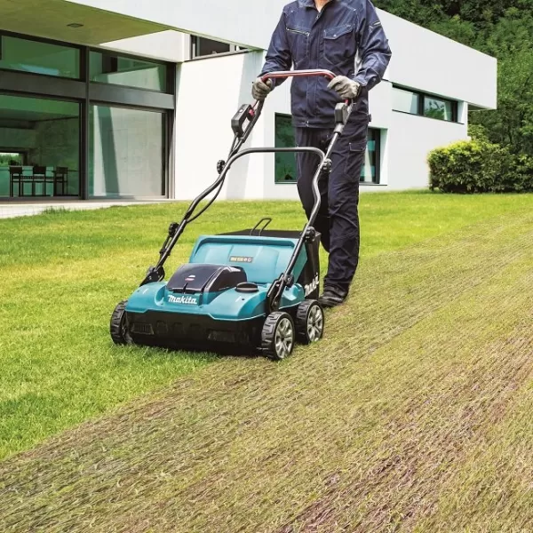 Aku vertikutátor Makita UV001GZ 38cm Li-ion XGT 40V, bez aku Z