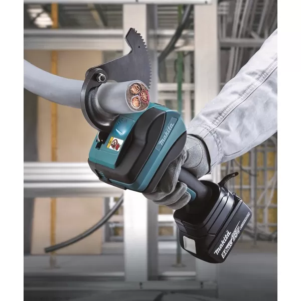 Aku nůžky na kabely Makita DTC100ZK solo