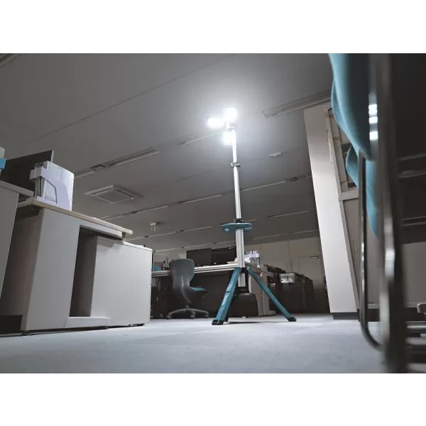 Aku stojanová LED svítilna Makita ML014G, Li-ion 40V XGT solo