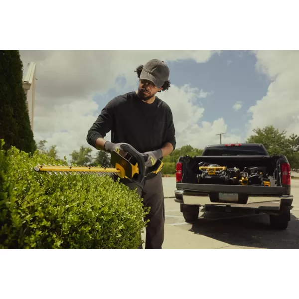 Nůžky na živý plot aku Dewalt DCMHT562P1,18V, 1x5,0Ah, 550mm