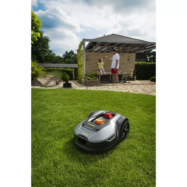 Robotická sekačka RRM 950 APP 900 m2 Riwall s možností ovládání přes WiFi nebo Bluetooth