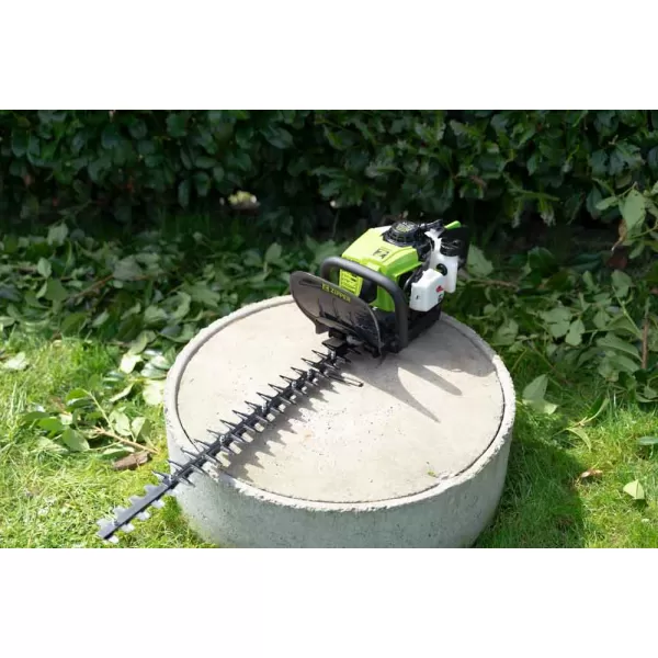 Benzínový plotostřih Zipper ZI-BHS2600 700W, 600mm