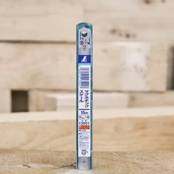 Japonské nerezové pravítko SHINWA s magnetem - 150 mm