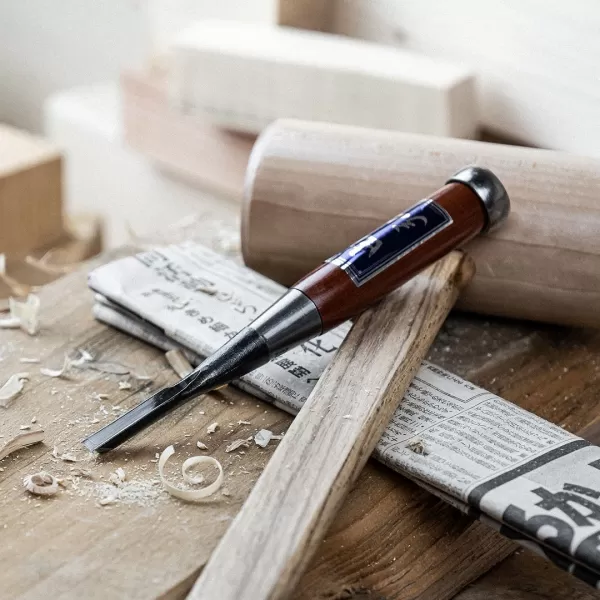 Japonské drážkovací řezbářské dláto YOSHIHIRO Sankaku - 6 mm