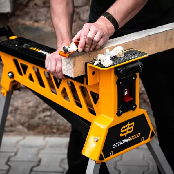 Přenosný stojanový svěrák STRONGBOLD S1