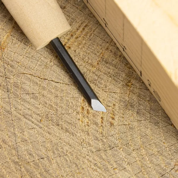 Japonské řezbářské mini-dláto SENKICHI s šikmou čepelí - 3 mm