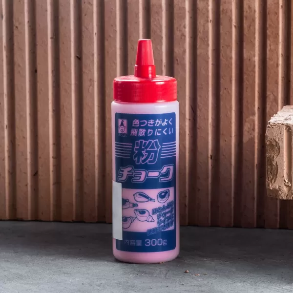 Červená křídová značkovací barva TAKUMI do lajnovačky – 300 g