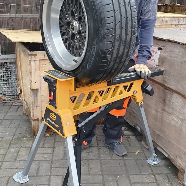 Přenosný stojanový svěrák STRONGBOLD S1