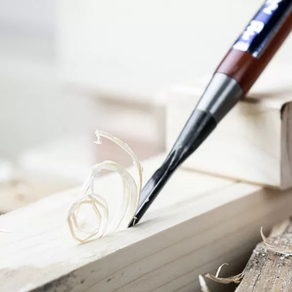 Japonské drážkovací řezbářské dláto YOSHIHIRO Sankaku - 6 mm