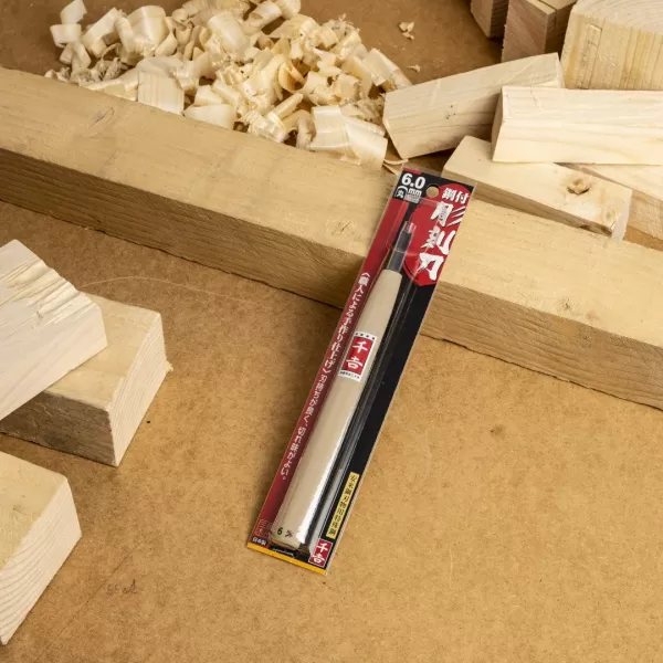 Japonské řezbářské mini-dláto SENKICHI s U čepelí - 6 mm