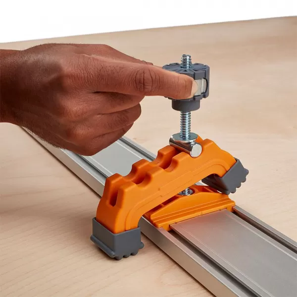 Adaptér pro vodící lištu BORA