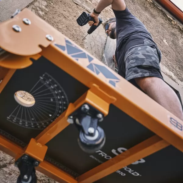 Multifunkční skládací stůl a plošina STRONGBOLD StrongBench B910