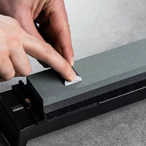 Japonský vodní brusný kámen KINRYOMA - zrnitost 120 a 220