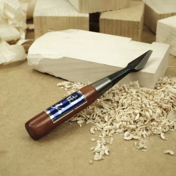 Japonské řezbářské dláto YOSHIHIRO s šikmou čepelí