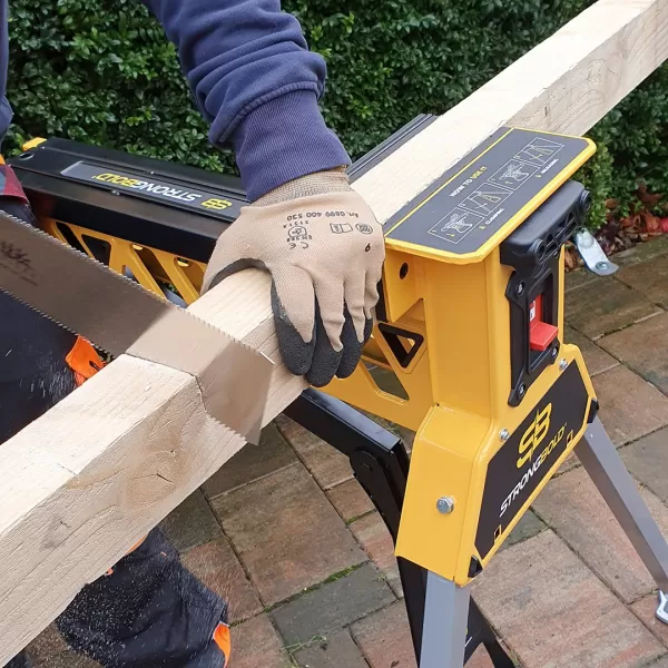 Přenosný stojanový svěrák STRONGBOLD S1