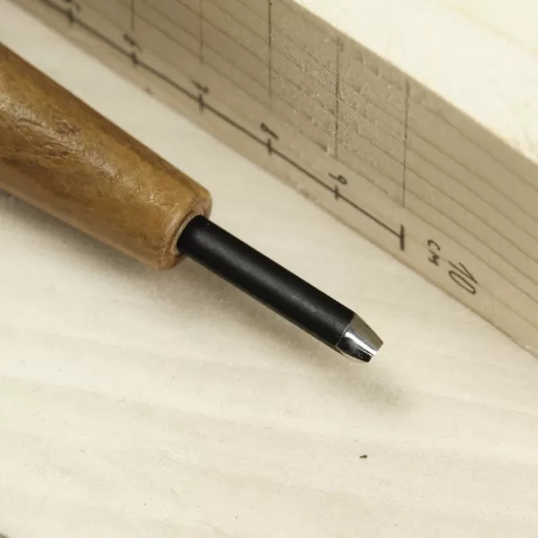 Japonské řezbářské mini-dláto MIKISYO Power Grip s U čepelí - 4,5 mm