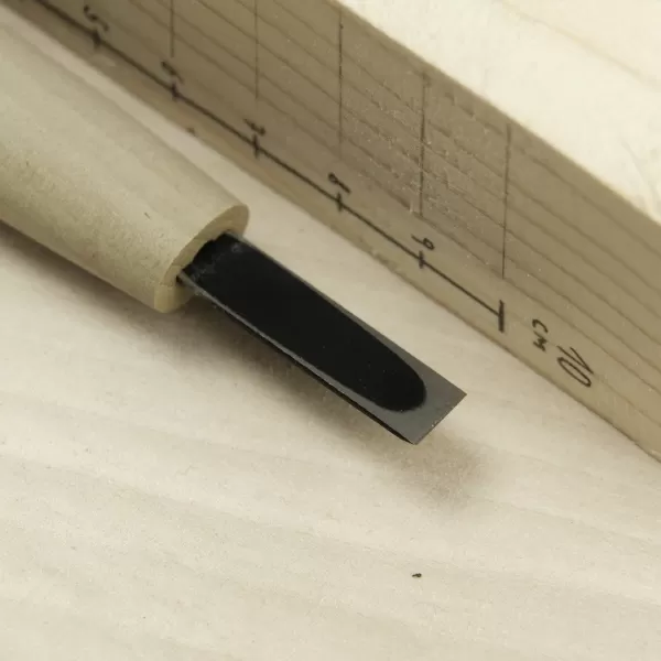 Japonské řezbářské mini-dláto SENKICHI s plochou čepelí - 7,5 mm