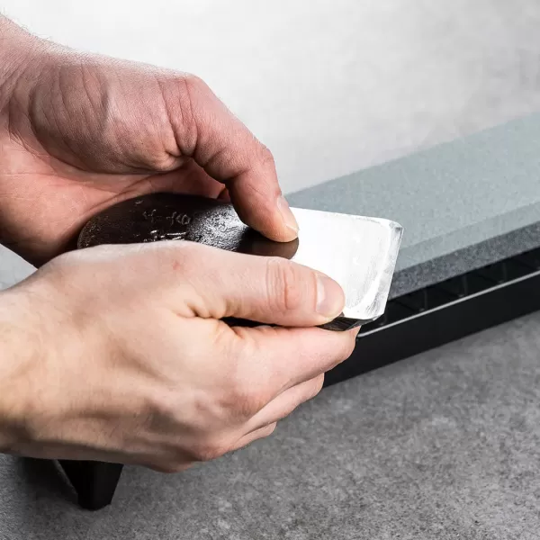 Japonský vodní brusný kámen E-VALUE - zrnitost 120 a 220