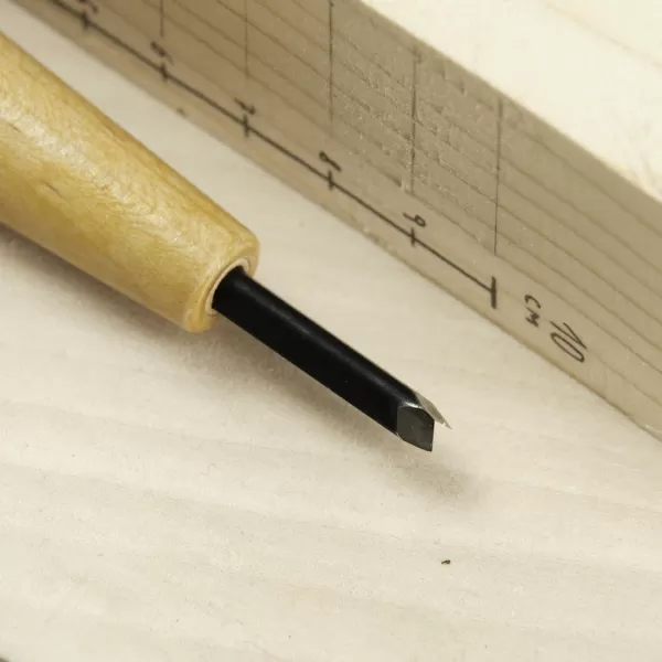 Japonské řezbářské mini-dláto MIKISYO Power Grip s V čepelí - 3 mm