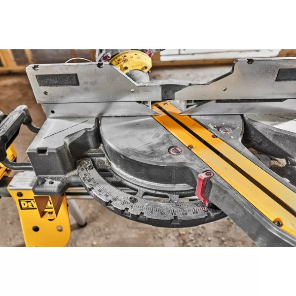 Aku pokosová pila DeWALT DCS781N, 54V FLEXVOLT, 305mm, bez aku