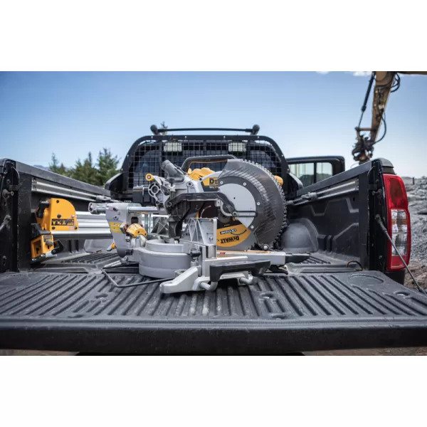 Aku pokosová pila DeWALT DCS782XW2, 18V, 305 mm, 2x8,0Ah