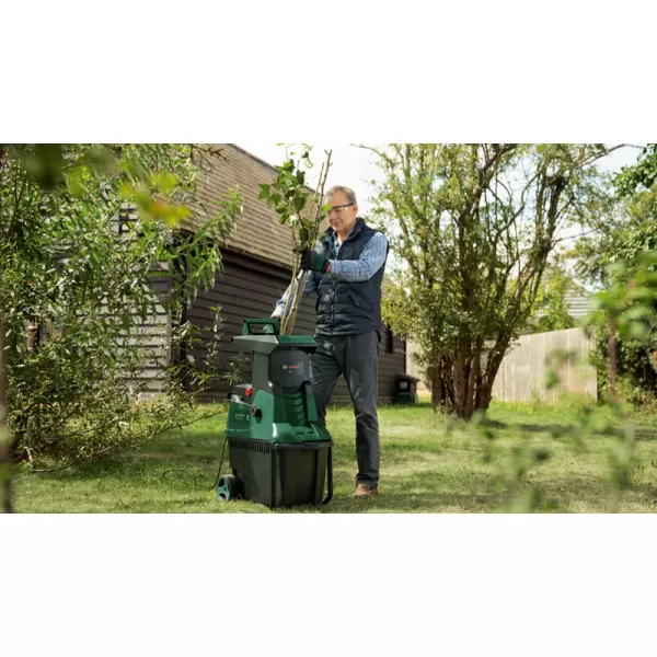 Drtič zahradního odpadu Bosch AXT 22 D