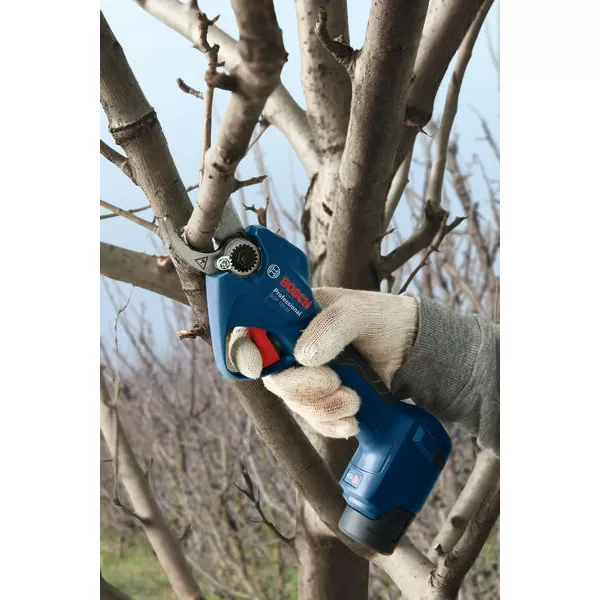 Aku nůžky na větve Bosch GGP 12V-25 Professional 2× GBA 12V 3.0 Ah