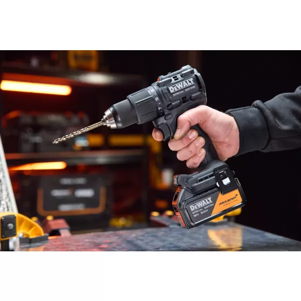 Aku příklepová vrtačka DeWALT DCD86MP2T McLaren 2 x 5.0 ah
