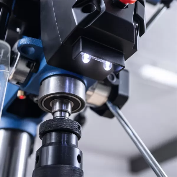 Vrtačka stojanová Scheppach TBM 300 Vario křížovým laserem a LED osvětlením 5906835901