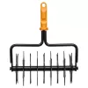 Provzdušňovač trávníku Fiskars OneClick