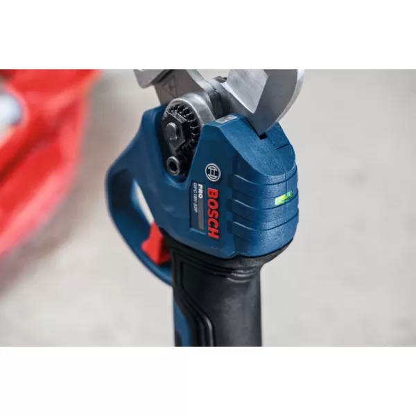Aku nůžky na plastové trubky Bosch GPC 18V-32P Professional