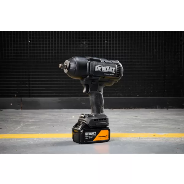 Aku rázový utahovák s vysokým momentem DeWALT DCF99MP2T McLaren - 2 x 5 ah