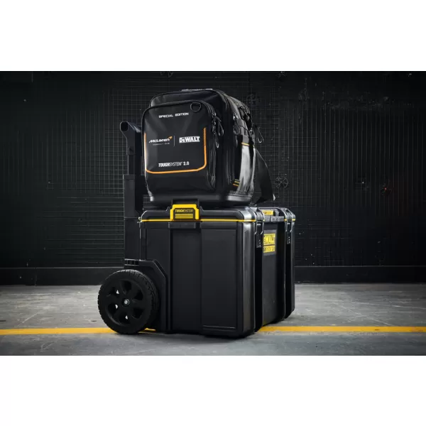 Taška 1/2 DeWALT DWST83524-9 McLaren 1/2 toughsystem