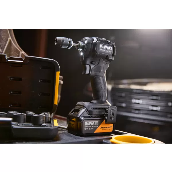 Aku rázový utahovák DeWALT DCF86MP2T McLaren 2 x 5.0 ah