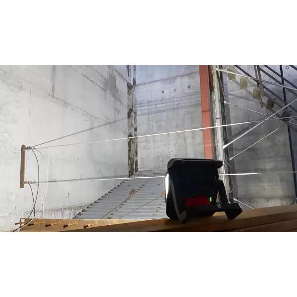 Svítilna aku LED Bosch GLI 18V- 4000 C PRO Professional