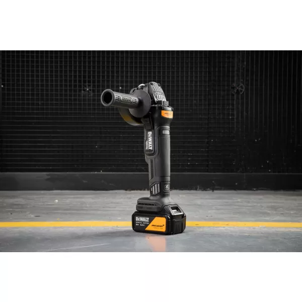Aku úhlová bruska DeWALT DCG45MP2T McLaren 125 mm, 2 x 5.0 ah