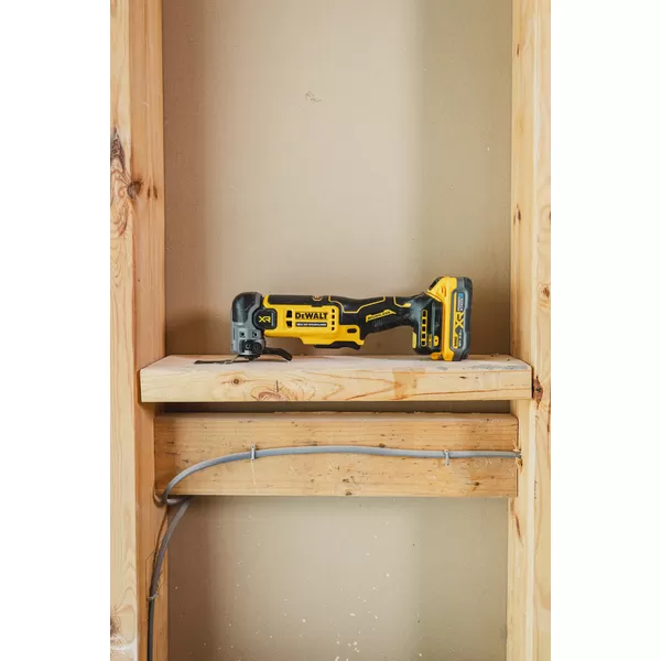 Aku oscilační multibruska Dewalt DCS359NT solo, TSTAK