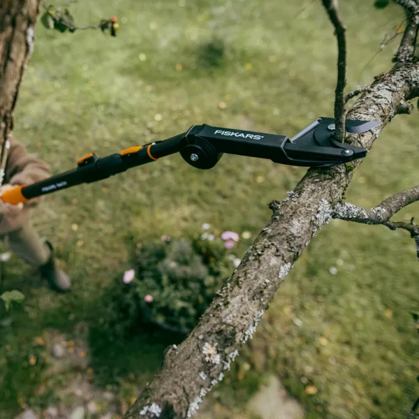 Univerzální nůžky Fiskars OneClick