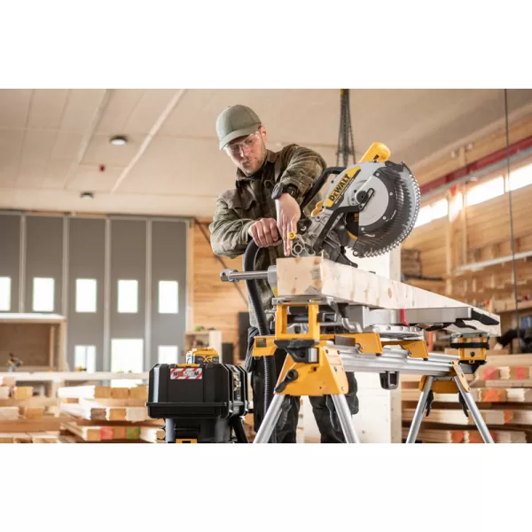 Aku pokosová pila DeWALT DCS782N, 18V, 305 mm