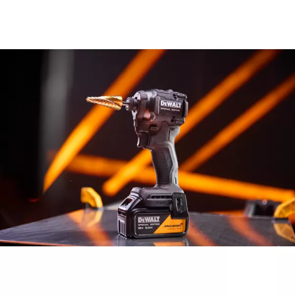 Aku rázový utahovák DeWALT DCF86MP2T McLaren 2 x 5.0 ah