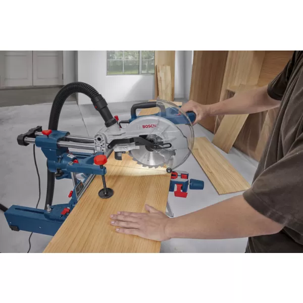Pila pokosová Bosch GCM 305-216 S Professional, + kotouč