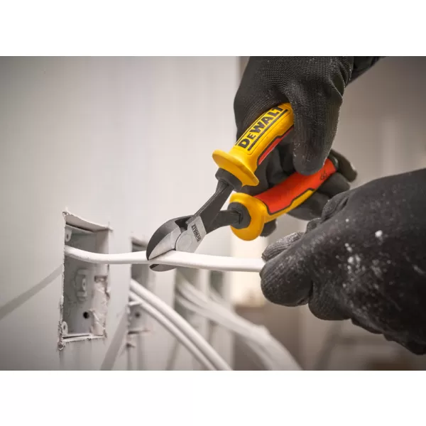 Kleště boční štípací DeWalt DWHT82801-0 1000V, laserem kalené, 160 mm