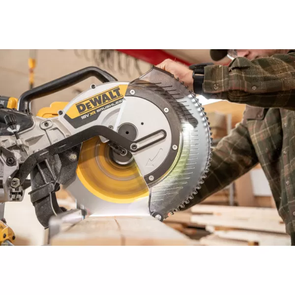 Aku pokosová pila DeWALT DCS782N, 18V, 305 mm