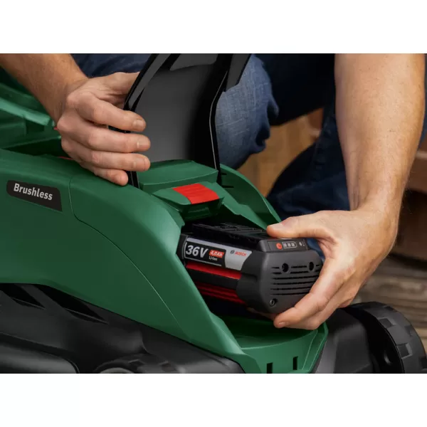Aku rotační sekačka Bosch AdvancedlRotak 36V-40-650, 2 × aku 36V/2.0Ah