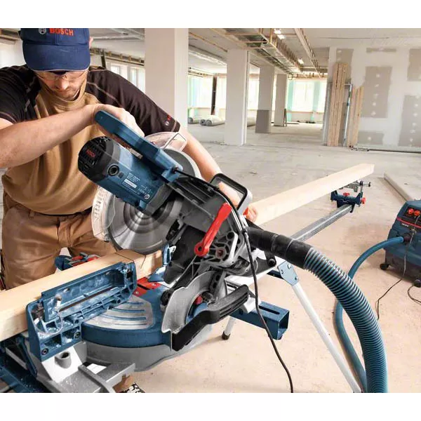 Pokosová pila Bosch GCM 12 GDL Professional 0601B23600