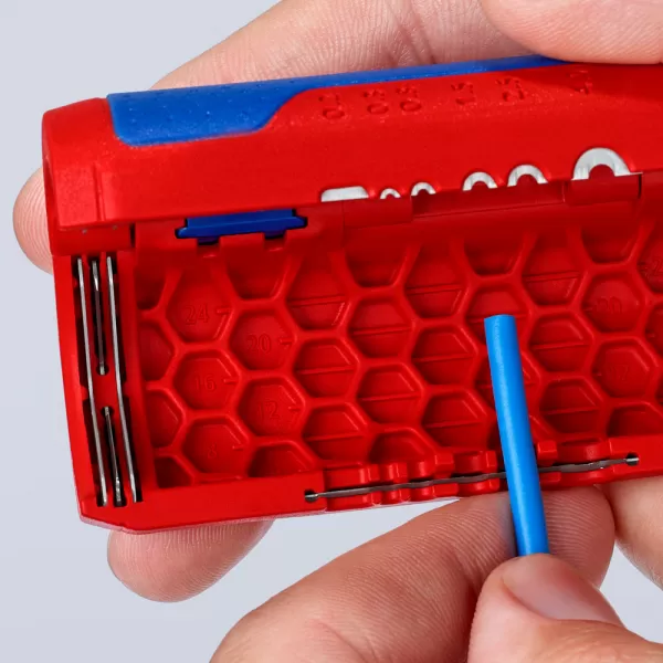 Nástroj na řezání vlnitých chrániček 100 mm Knipex TwistCut®