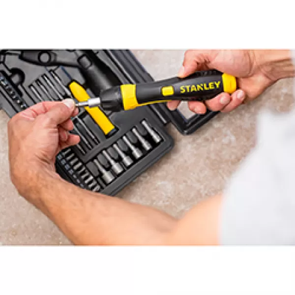 Sada ráčnového pistolového šroubováku Stanley 40dílná 0-63-038