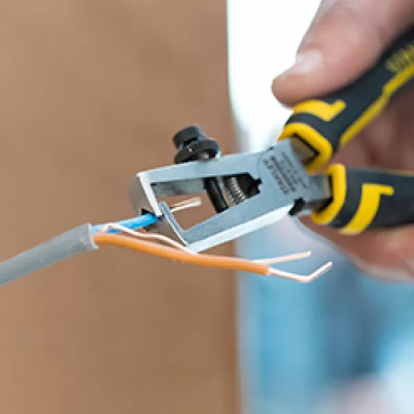 Odizolovávací kleště Stanley MaxSteel 170mm 0-89-873