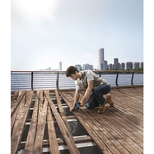 Aku vrtačka s příklepem Bosch GSB 18V-50, kufr L-case Professional 06019H5100