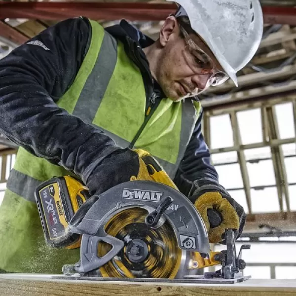 Aku kotoučová pila Dewalt DCS578NT 54V solo FLEXVOLT